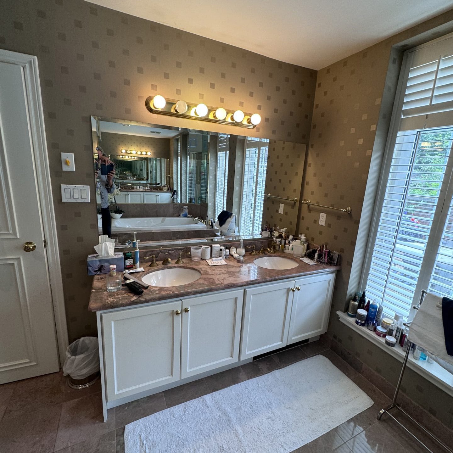 Fraser Valley bathroom before renovation