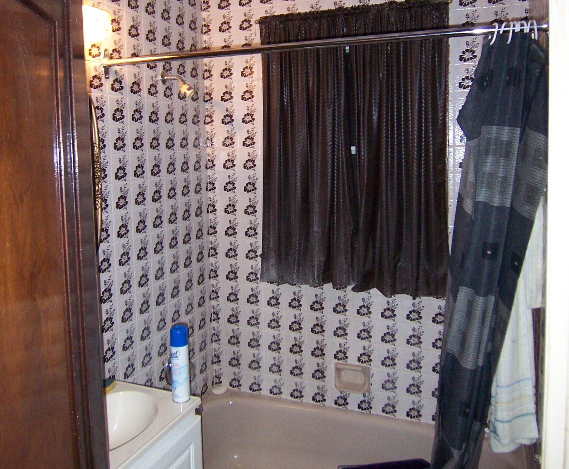 Interior repaint in progress – Coquitlam | Prep’n Sell